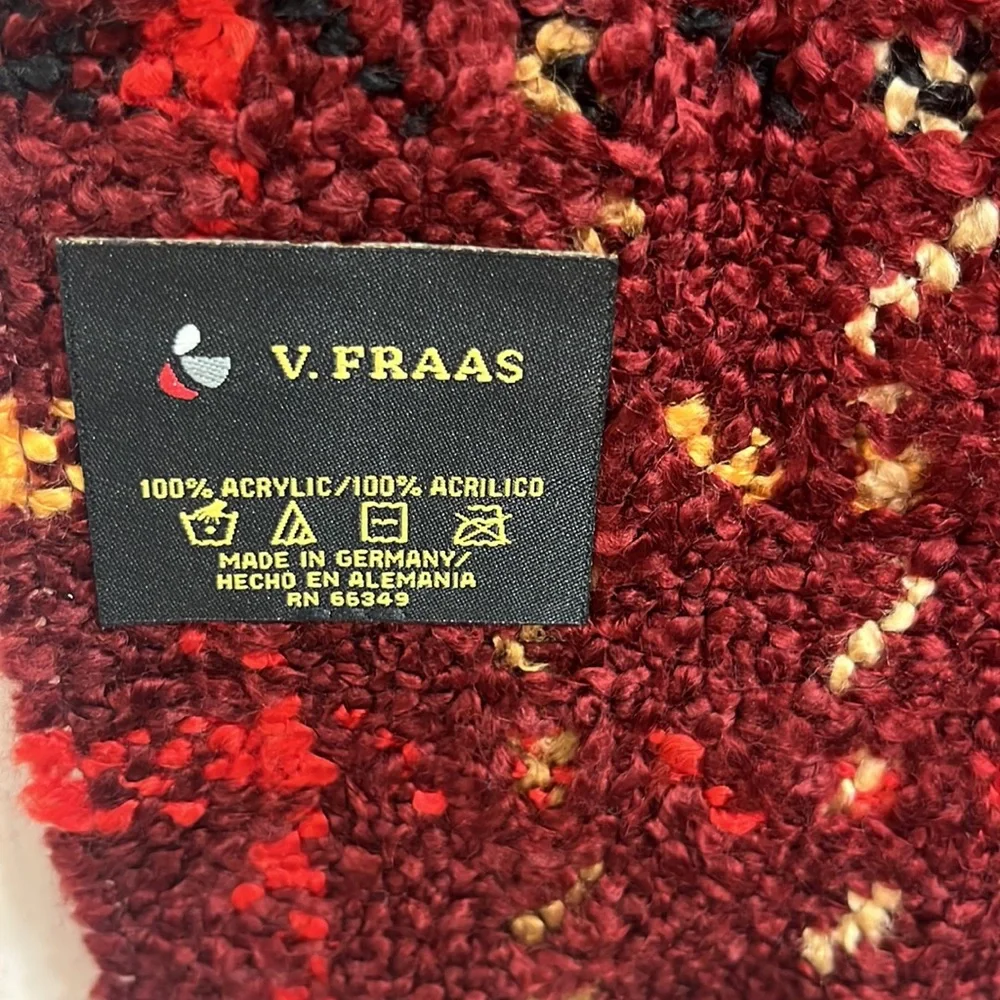 V. FRAAS fraas scarf